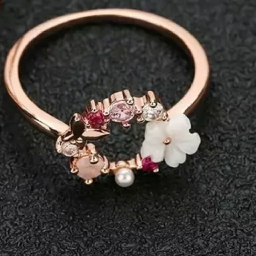 Rose Gold Flower & Butterfly Circle Halo Ring - Picture 5 of 5